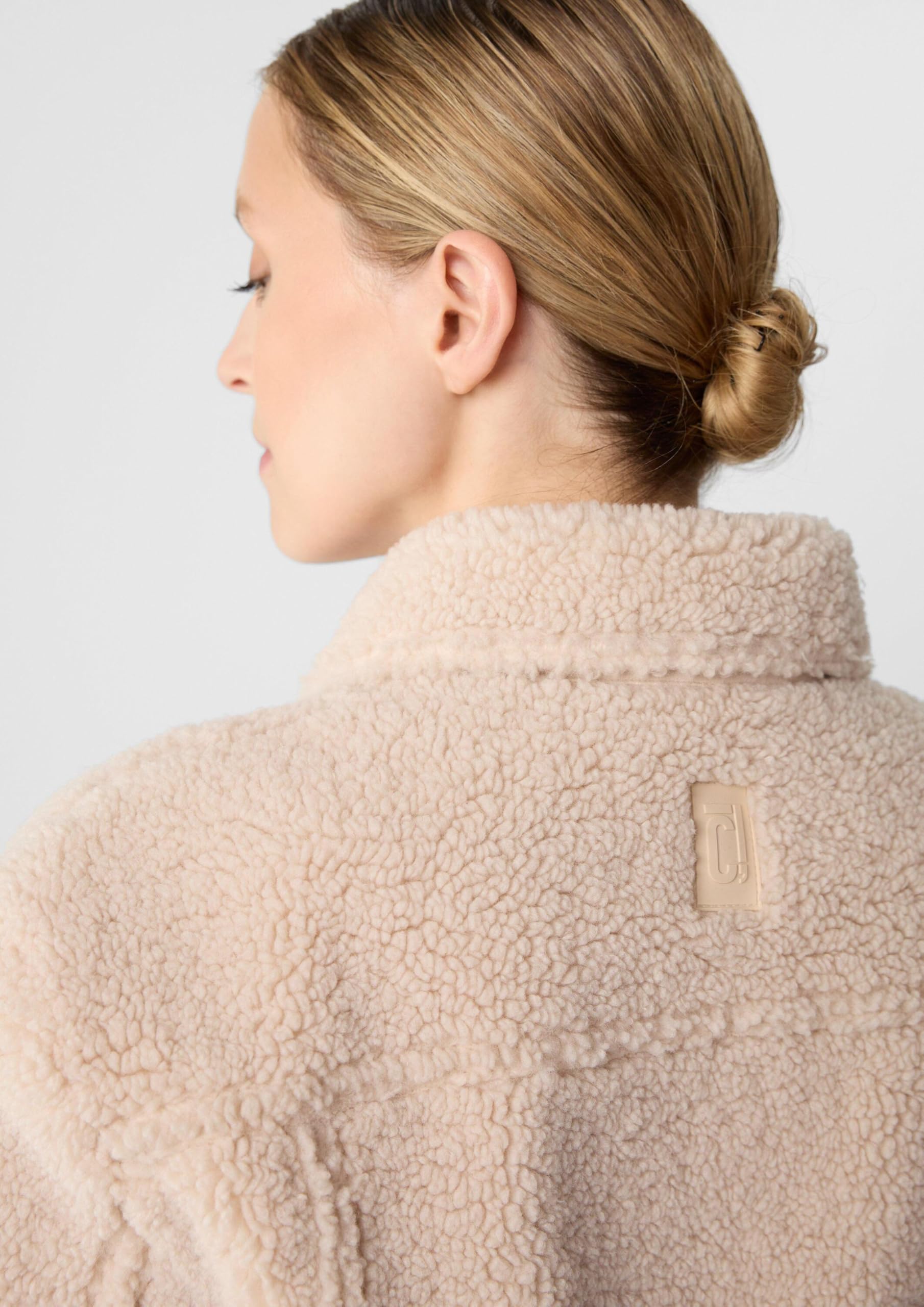 comma-teddy-jacke-damenjacke-kurz-hemdkragen-pl-sch image 5