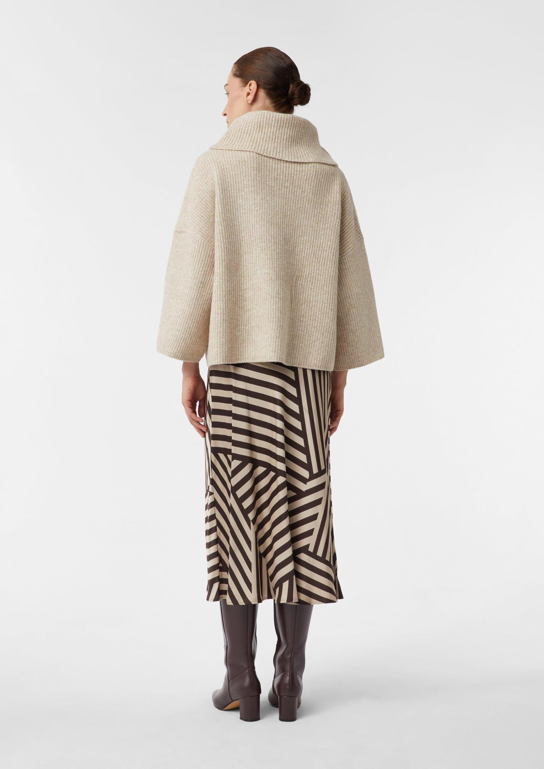 comma-poncho-pullover-boxy-fit-sandfarben-gr-xl image 7