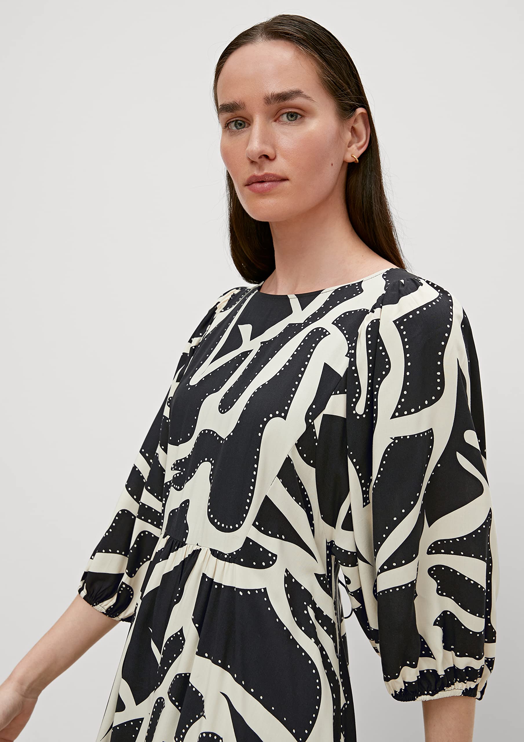 comma-dresses-kurz-kleid-gr-e-38-gr-n-rmellos image 4