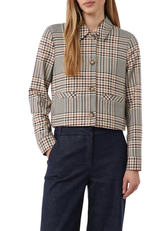 comma-kurze-karojacke-jacke-mit-leistentaschen image 1