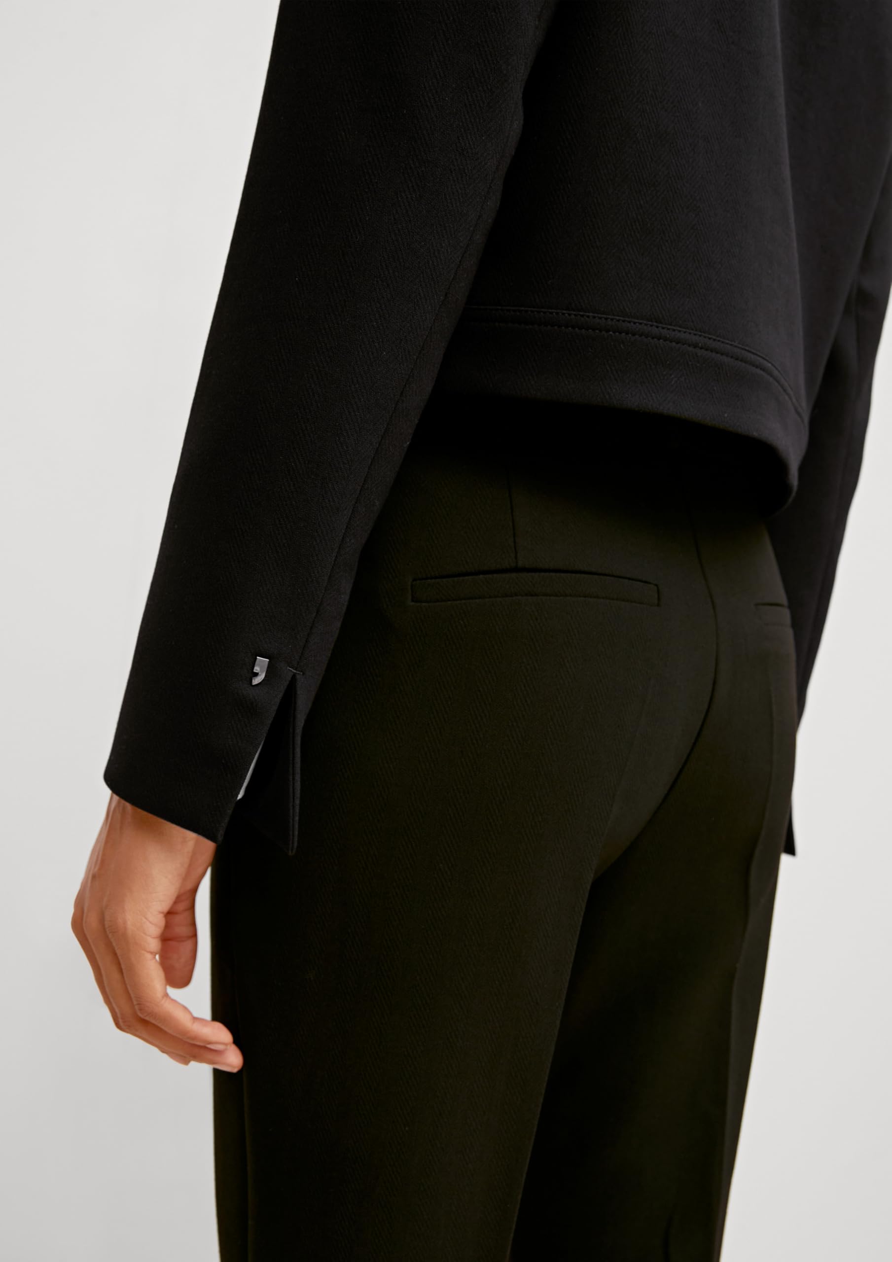 comma-blazer-60-2-61-15-152-2126410-damen-blazer image 4