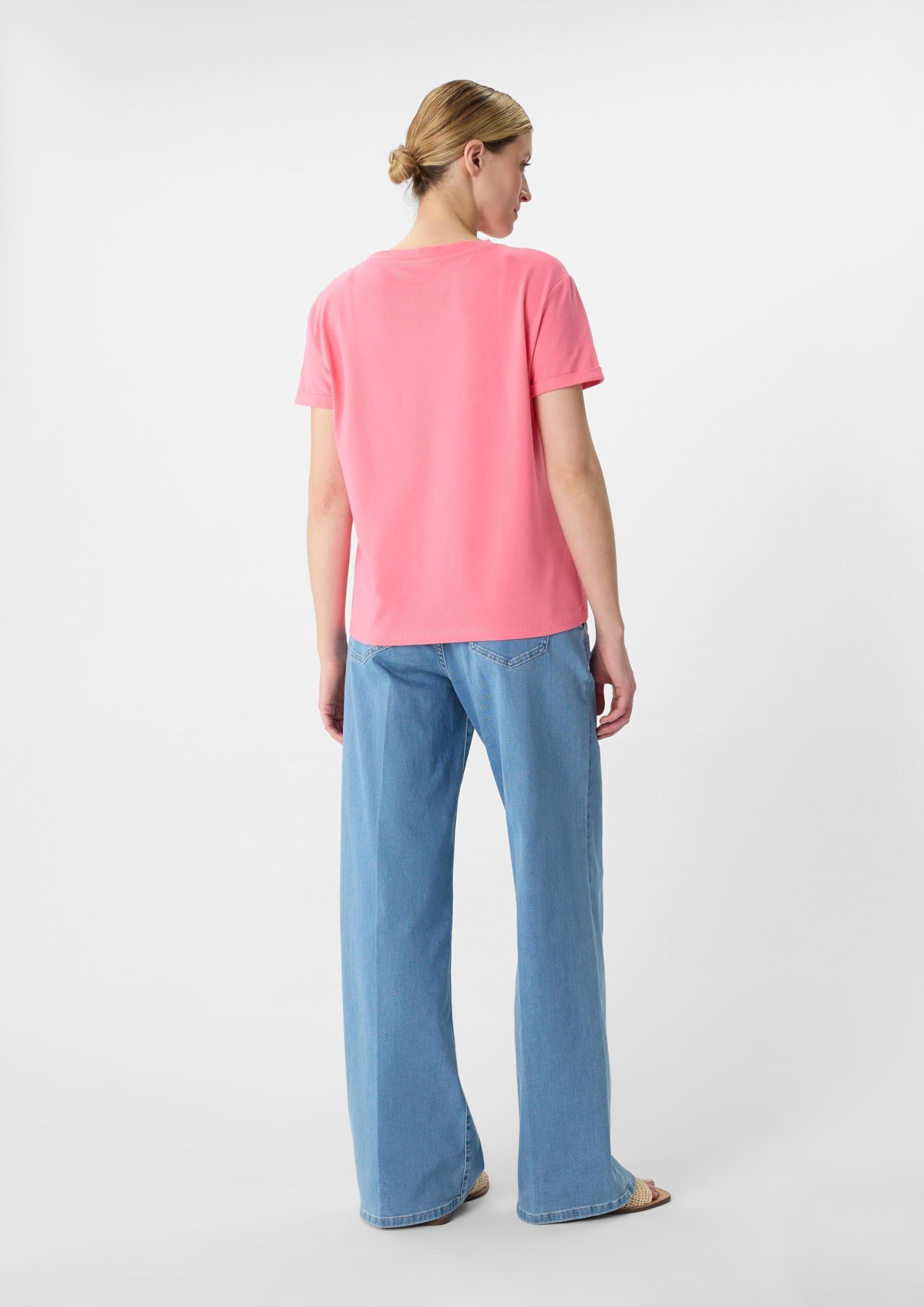 comma-t-shirt-relaxed-fit-v-ausschnitt-logo-stickerei image 7