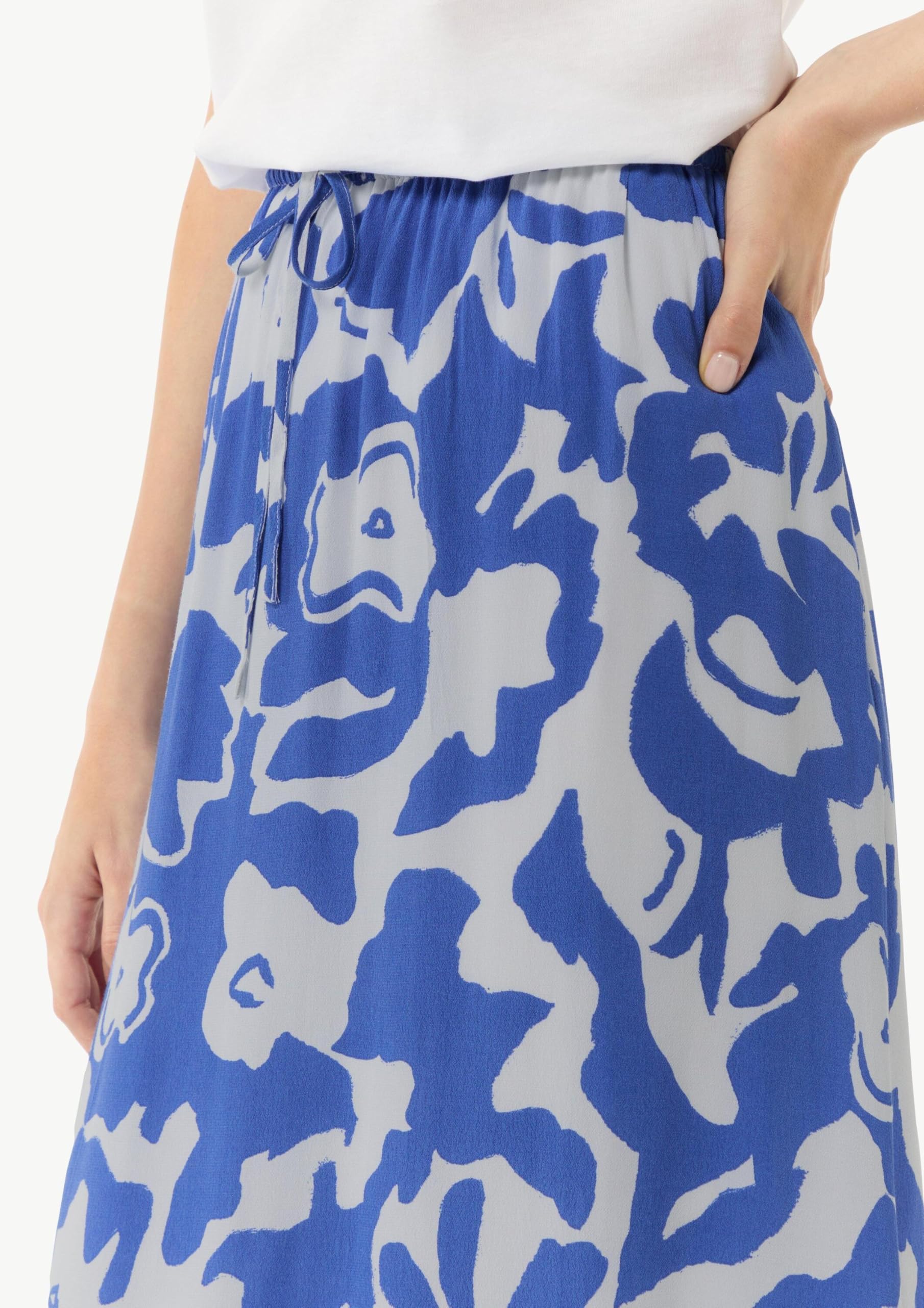 comma-skirts-midi-rock-viskose-mit-bl-tenprint image 4