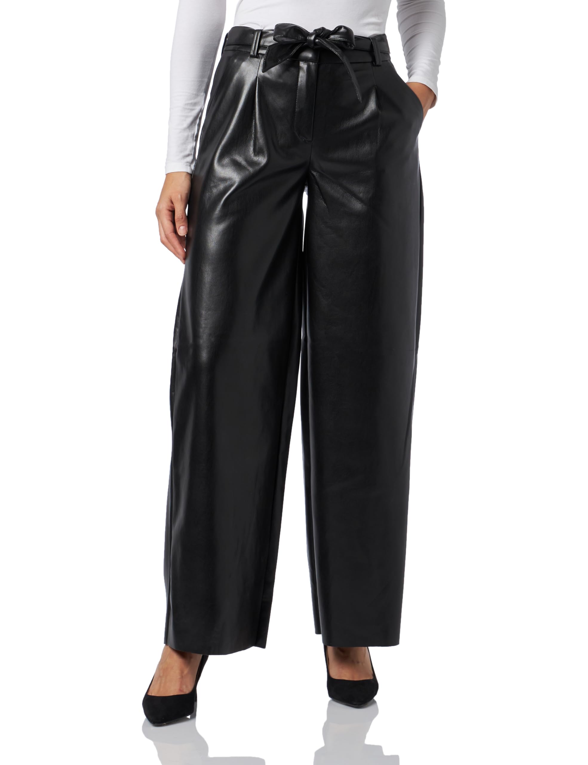 comma-trousers-marlenehose-im-lederlook image 1