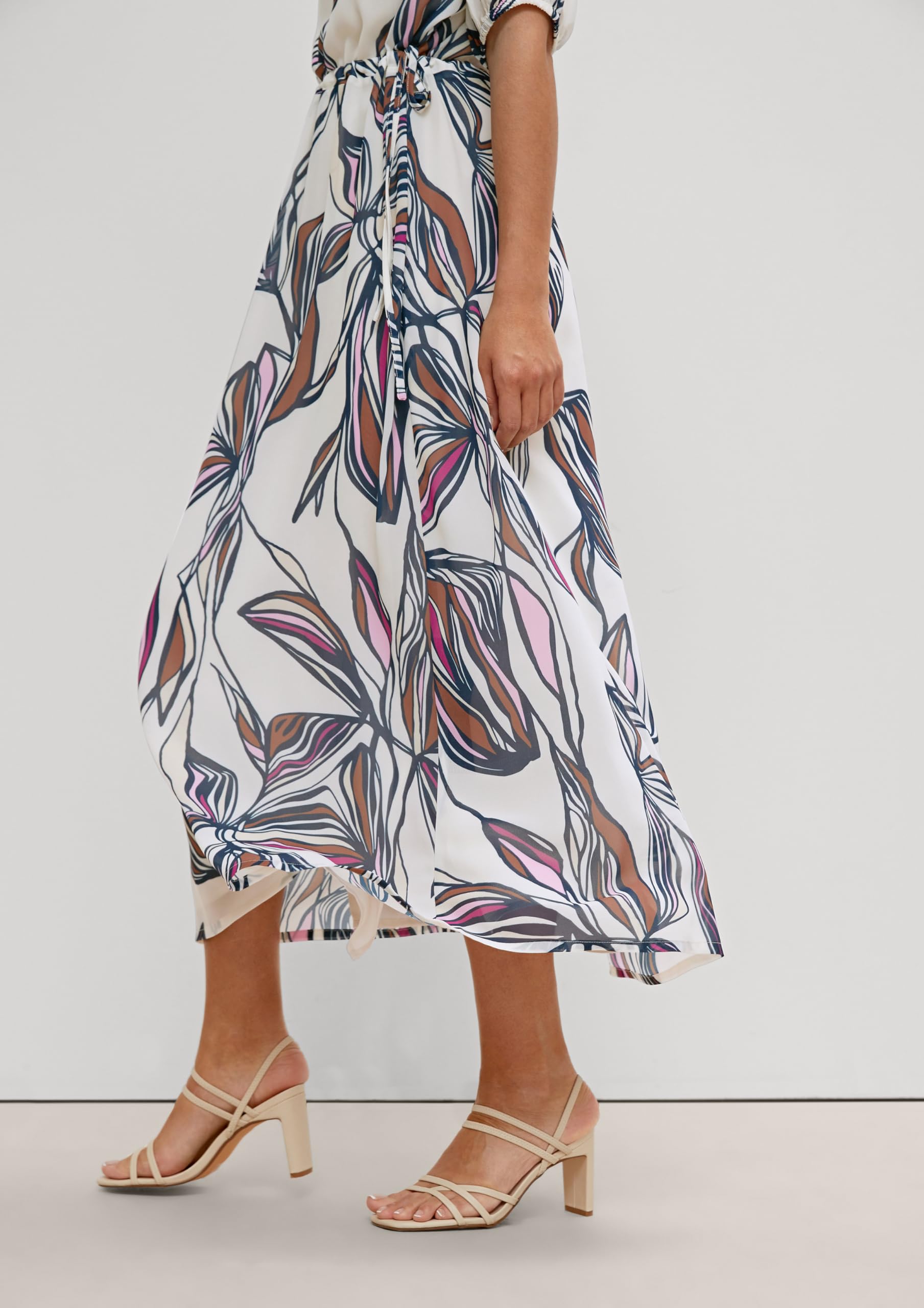 comma-kleid-kurz-l-ssig-kurze-rmel-sommer image 3