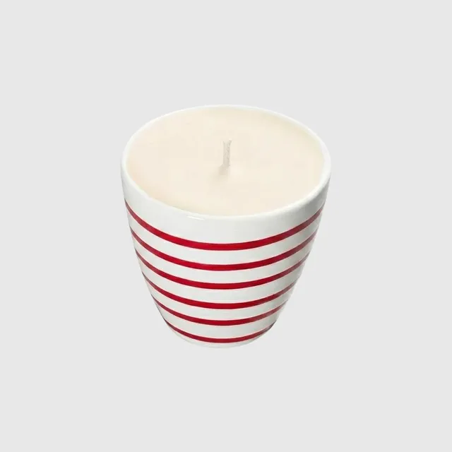 be-my-friend-candles-gmundner-tasse-kerze-200ml-rot-geflammt image 1