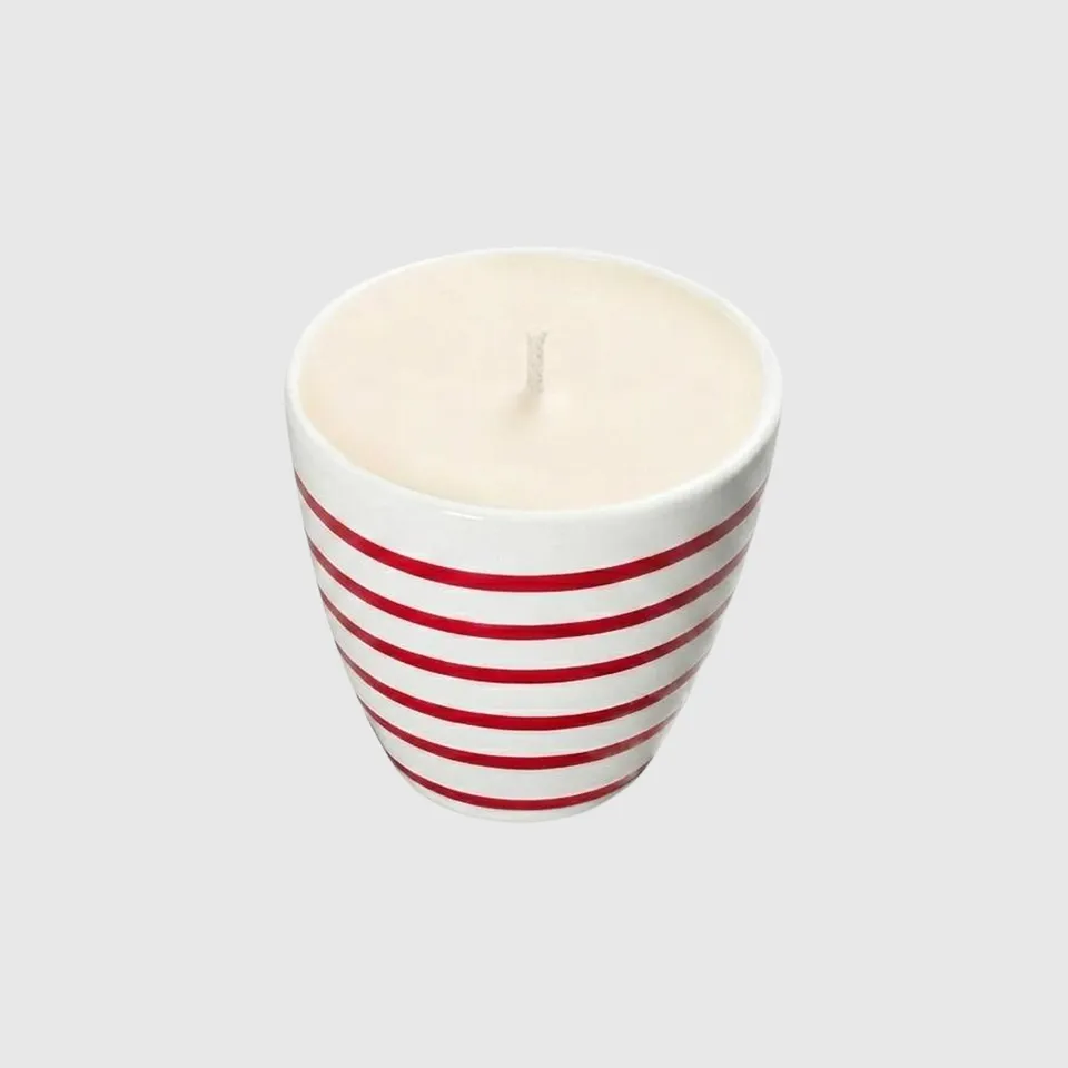 be-my-friend-candles-gmundner-tasse-kerze-200ml-rot-geflammt image 1