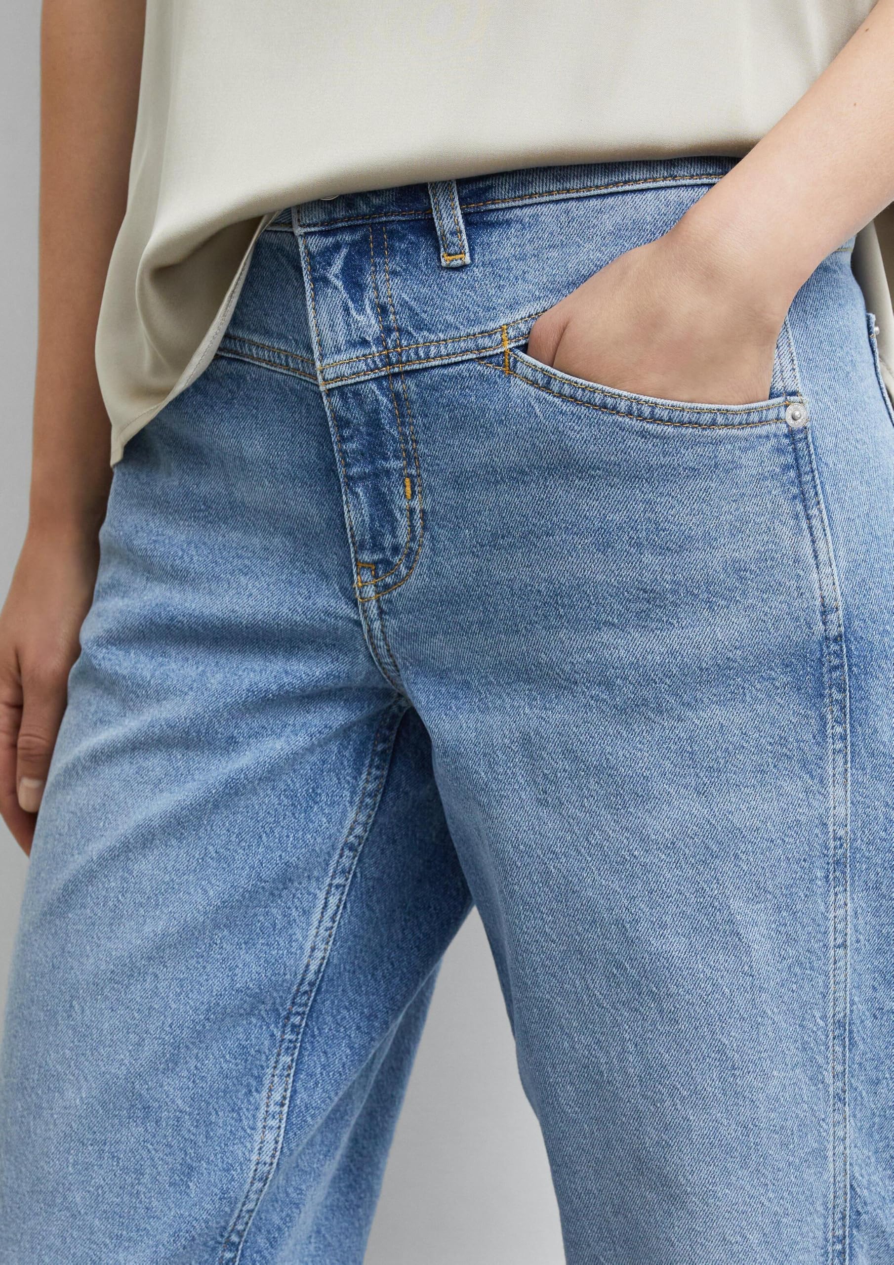comma-jeans-barrel-leg-jeans-gr-e-34-mid-rise-crop image 3