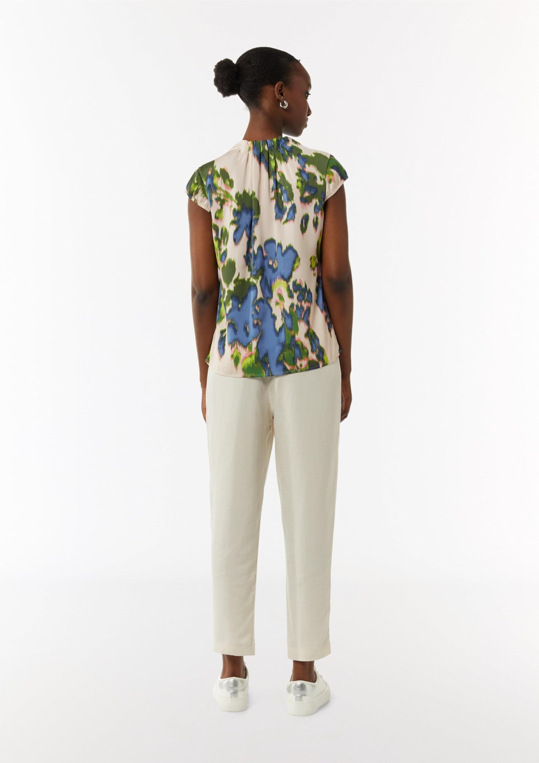 comma-blouses-satinierte-all-over-print-bluse-kurzarm-mit-raffung image 6