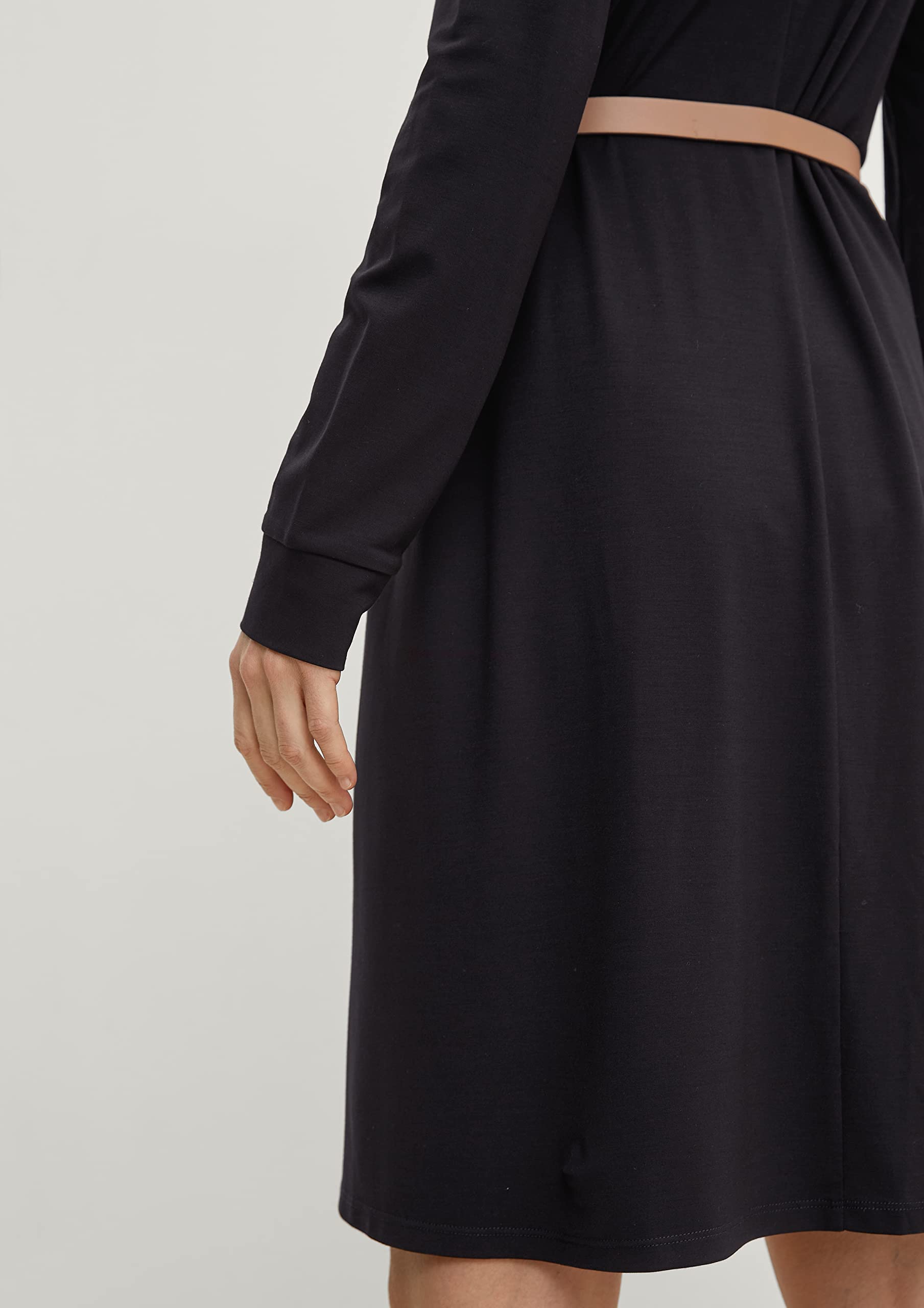 comma-kleid-kurz-damenkleid-business-alltagslook image 5