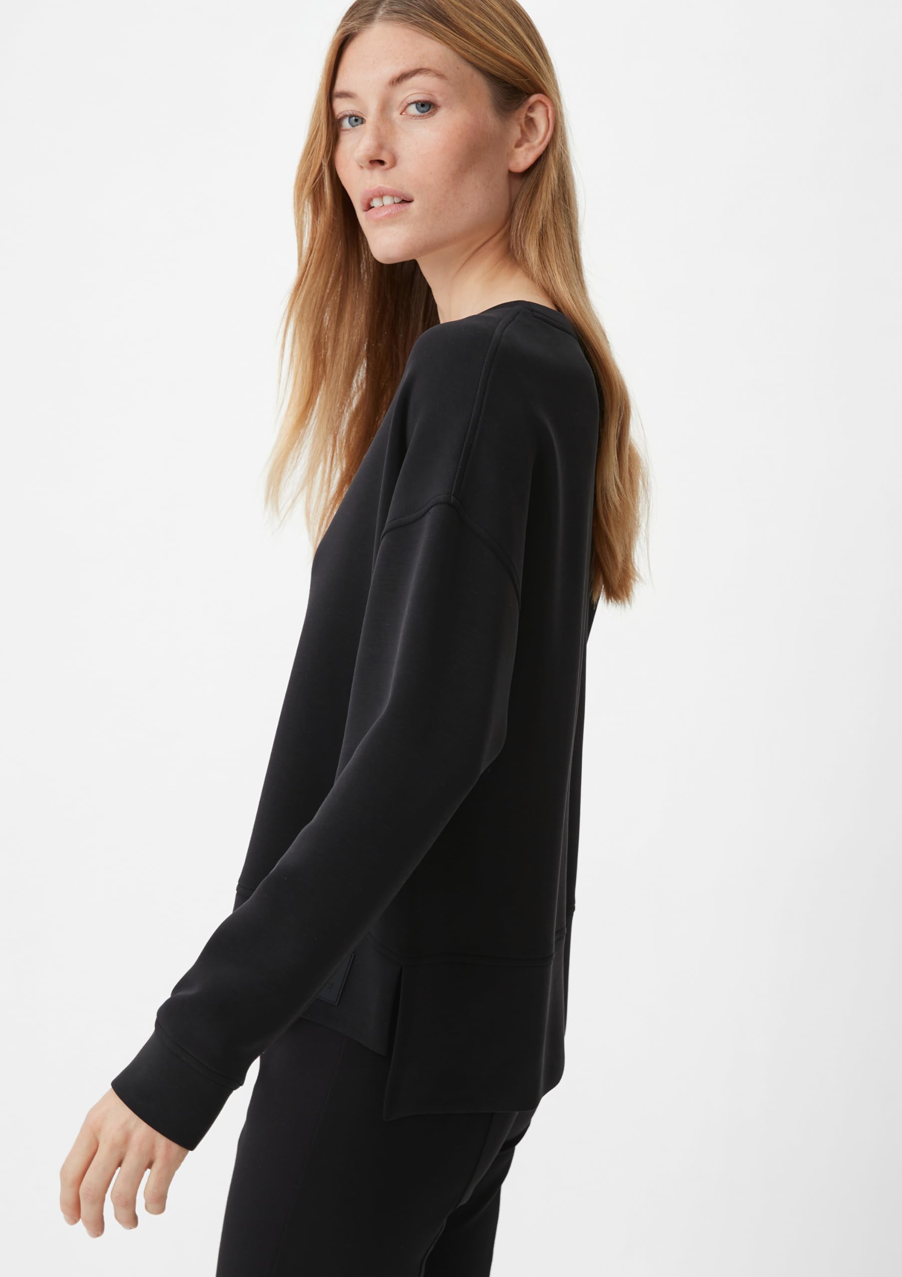 comma-langarmshirt-modalmix-jerseyshirt-schwarz image 6