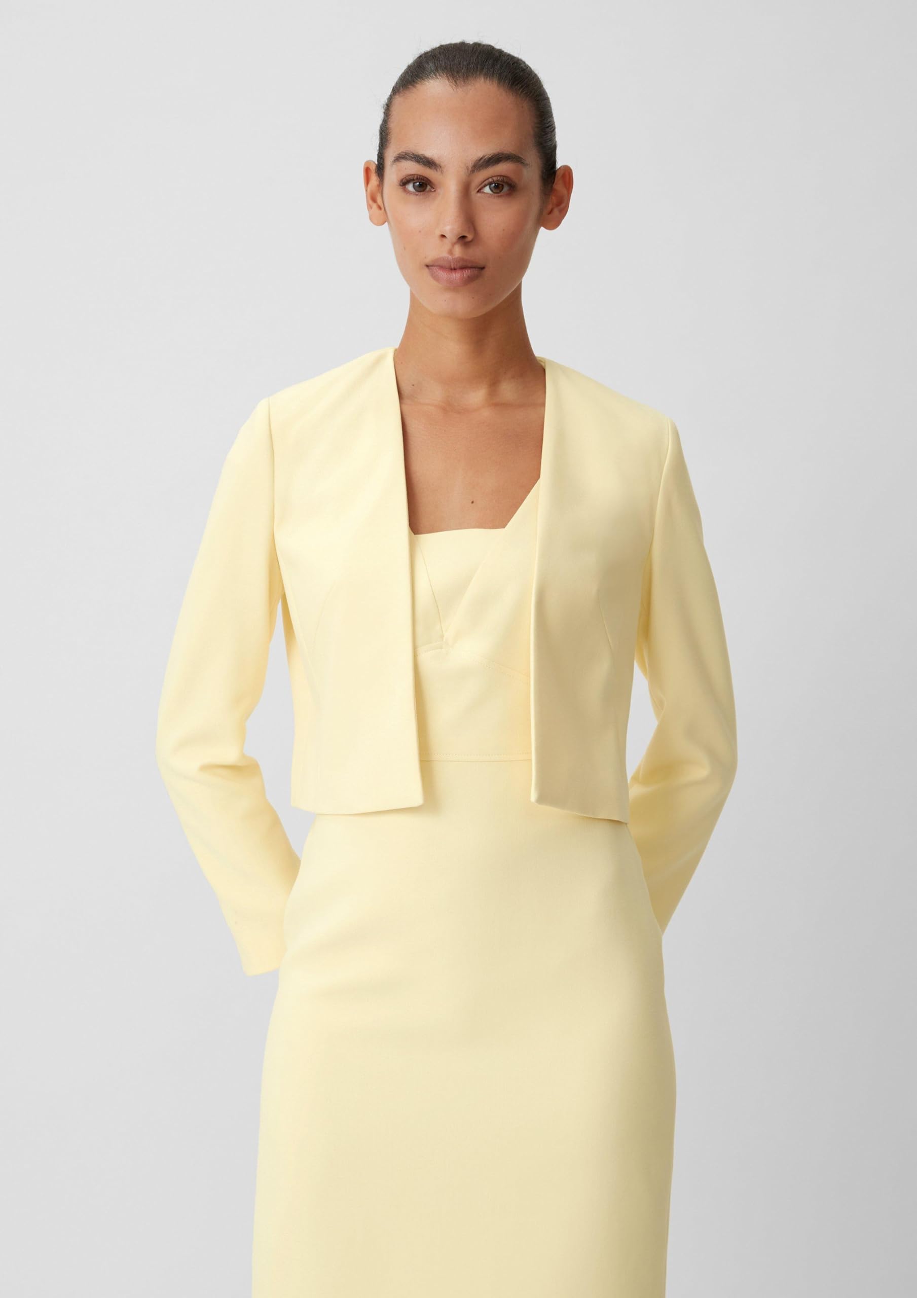 comma-60-2-61-15-157-2128874-blazer-bolero-damen-kurz image 5