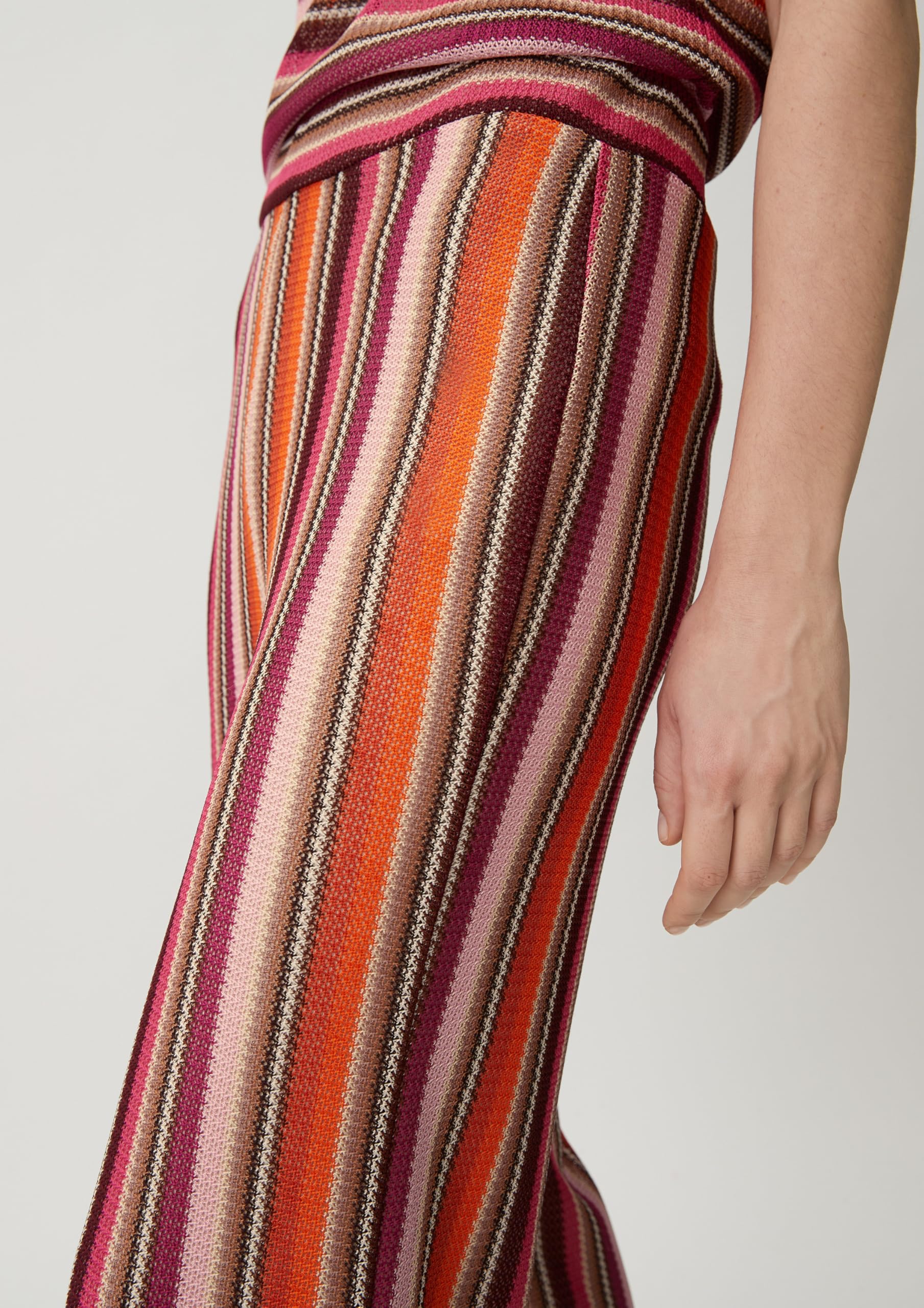 comma-trousers-2131495-hose-gr-36-streifen-lochmuster image 5