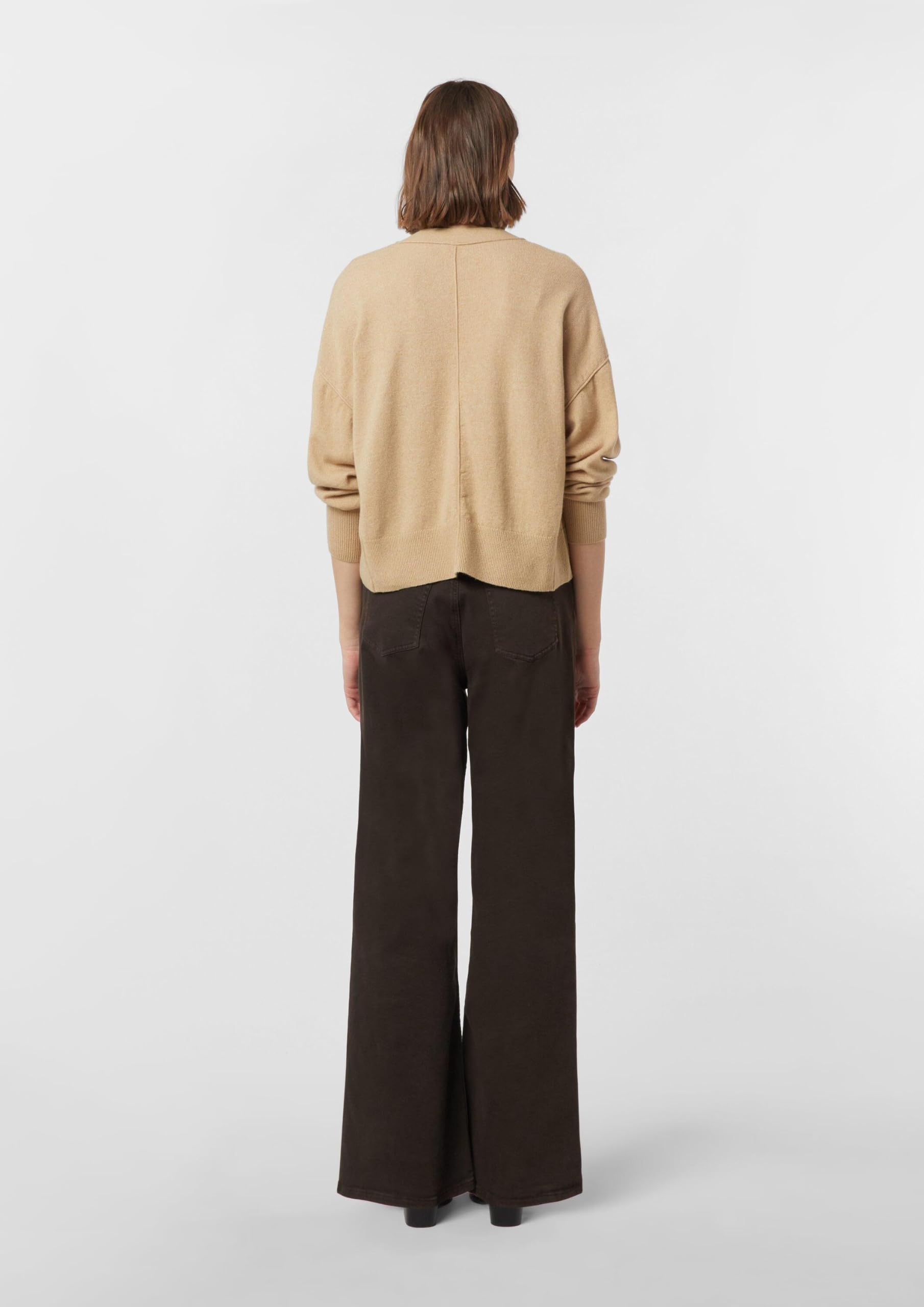 comma-strickjacke-oversize-cardigan-v-ausschnitt-aus-feinstrick image 7
