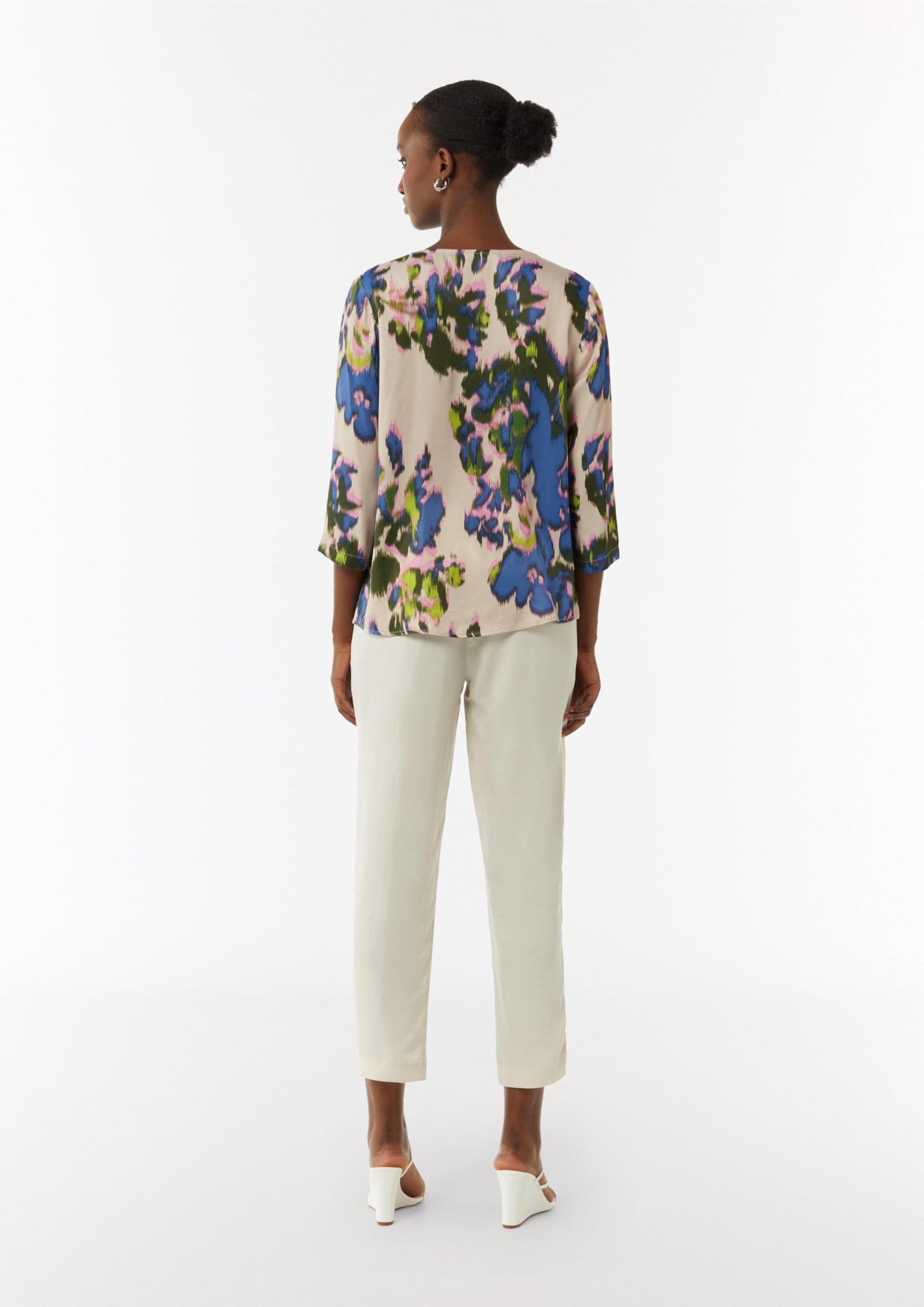 comma-blouses-satin-bluse-mit-all-over-print image 6