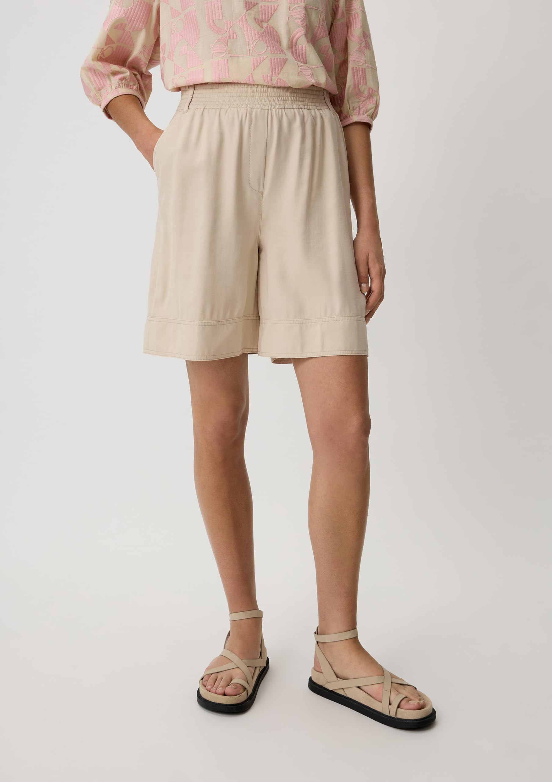 comma-trousers-loose-shorts-twill-beige-gr-46 image 6