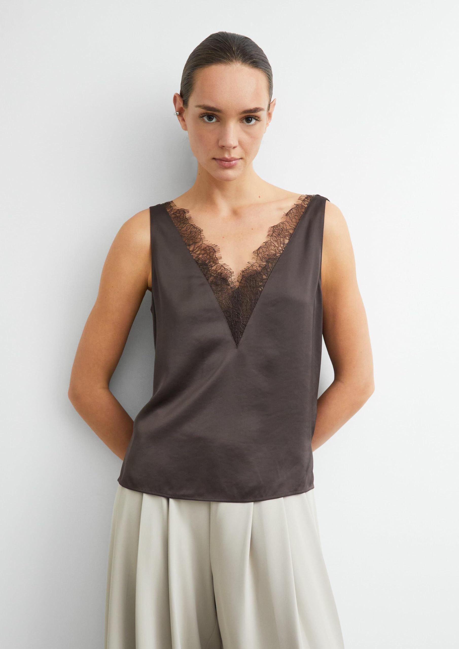 comma-bluse-v-ausschnitt-spitze-wei-satin image 6