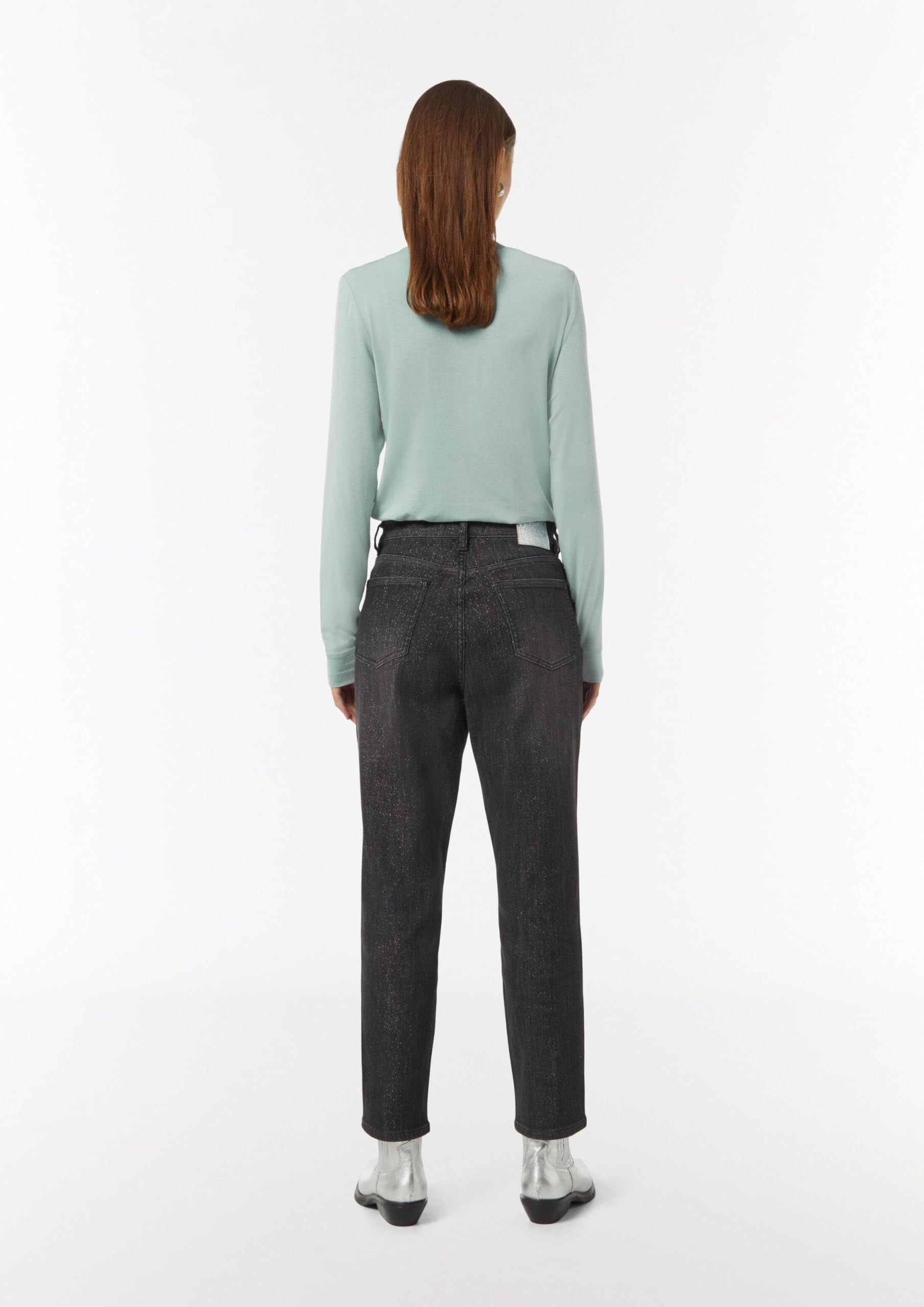 comma-langarmshirt-nahtdetail-wei-modal image 8