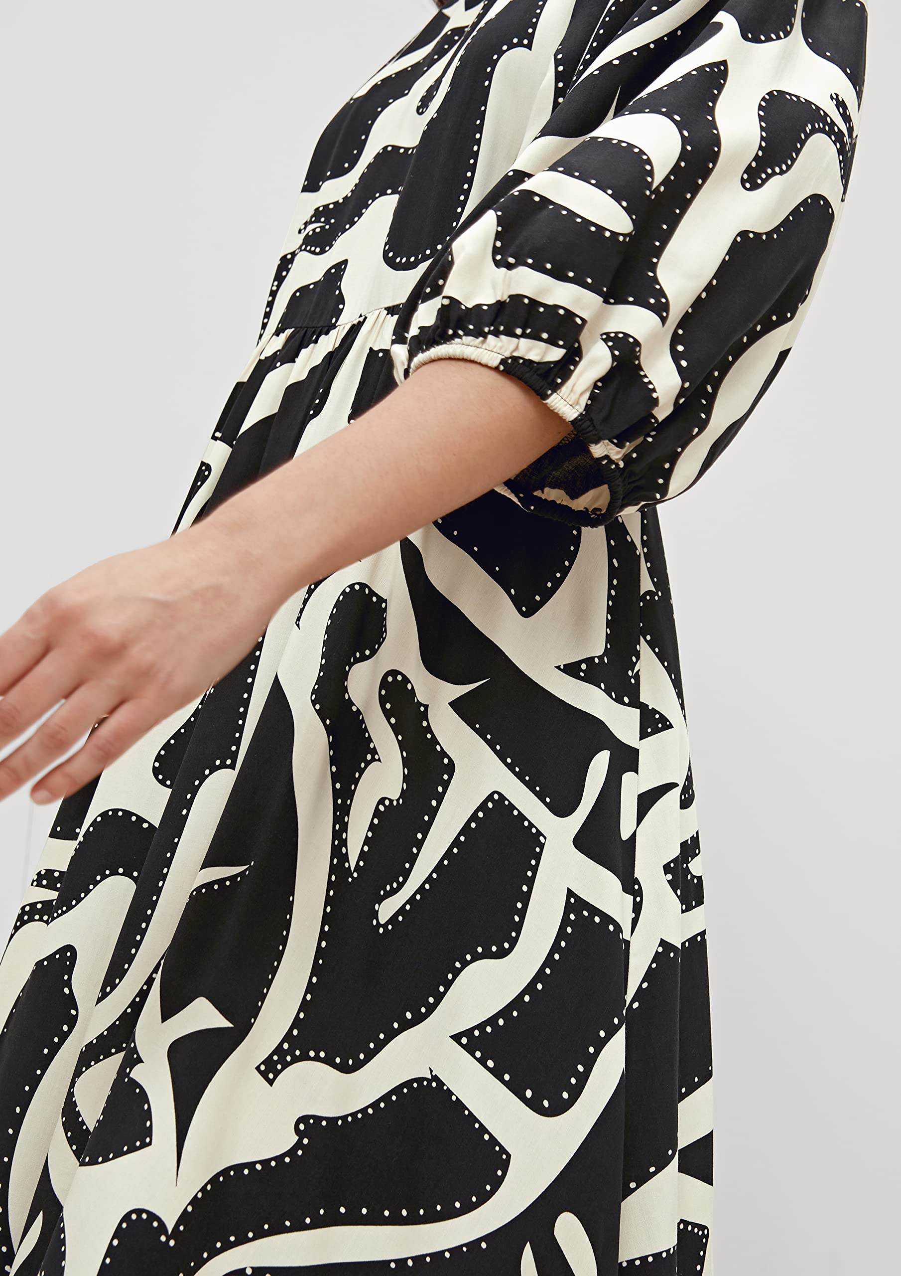 comma-dresses-kurz-kleid-gr-e-38-gr-n-rmellos image 5