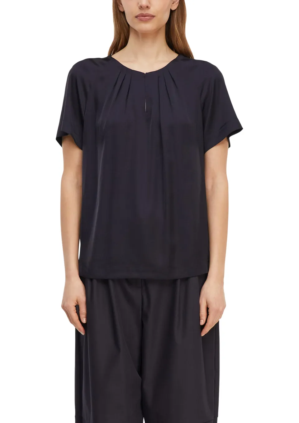 comma-baumwollbluse-kurzarm-faltenfront-schwarz image 1