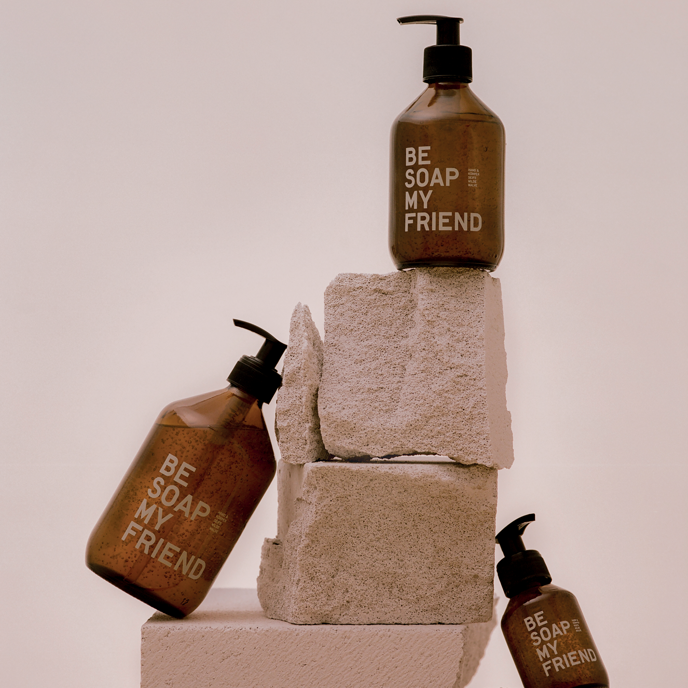 be-my-friend-be-soap-hand-und-k-rperseife-malve-500ml-vegan image 2