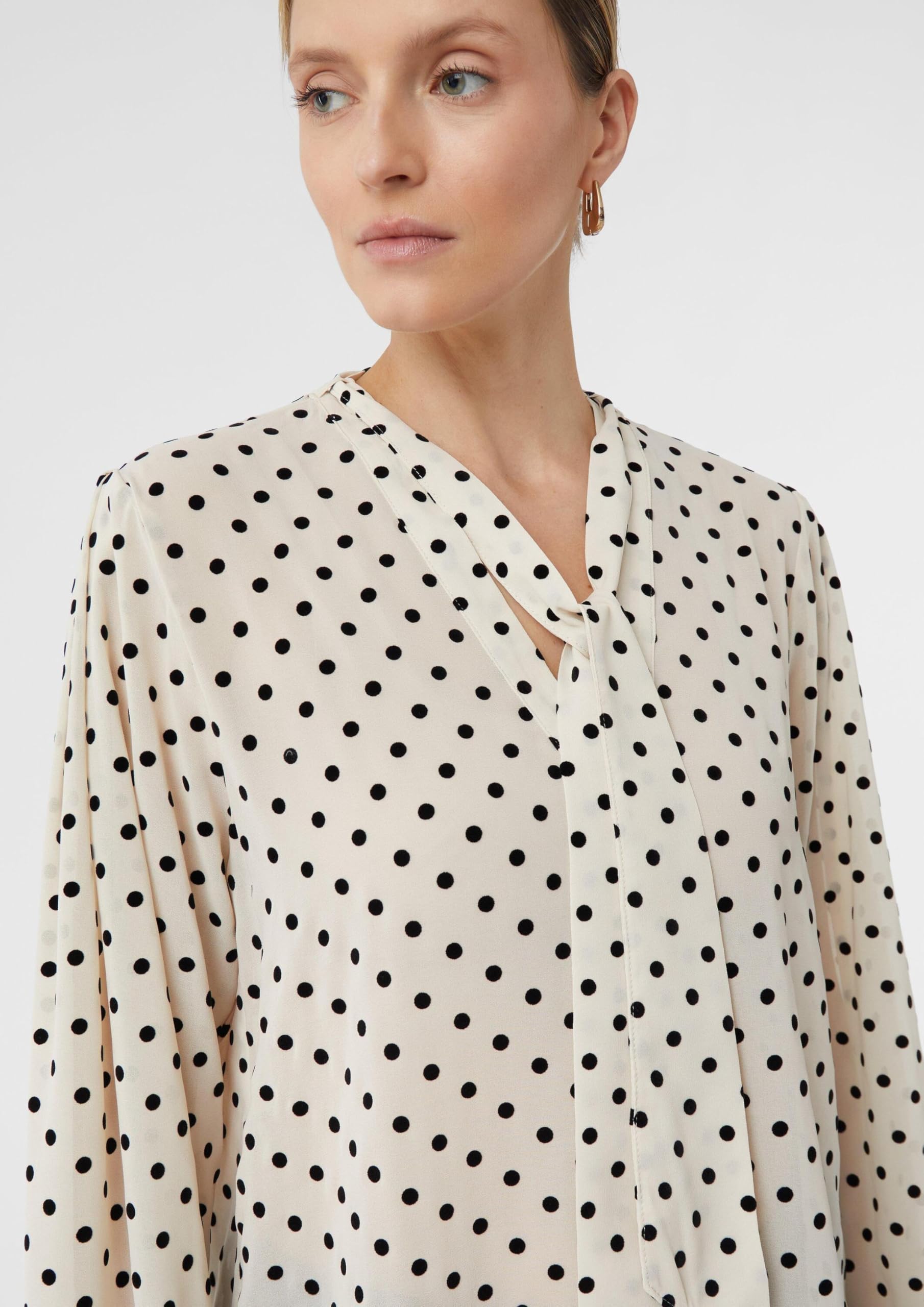 comma-schluppenbluse-chiffon-polka-dot-flockprint image 3